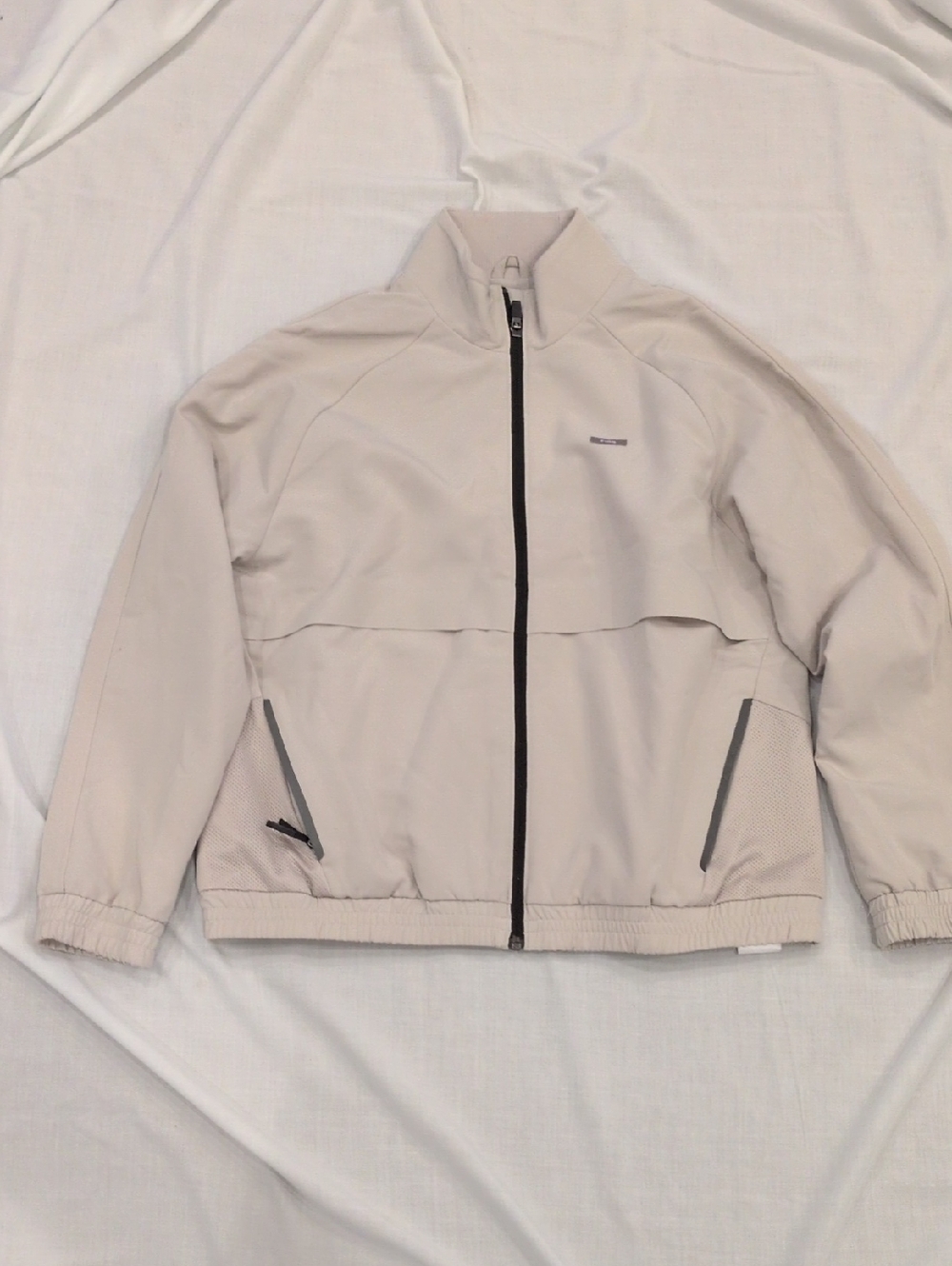 Figs Neutral Beige Technical Jacket - Mesh Lined